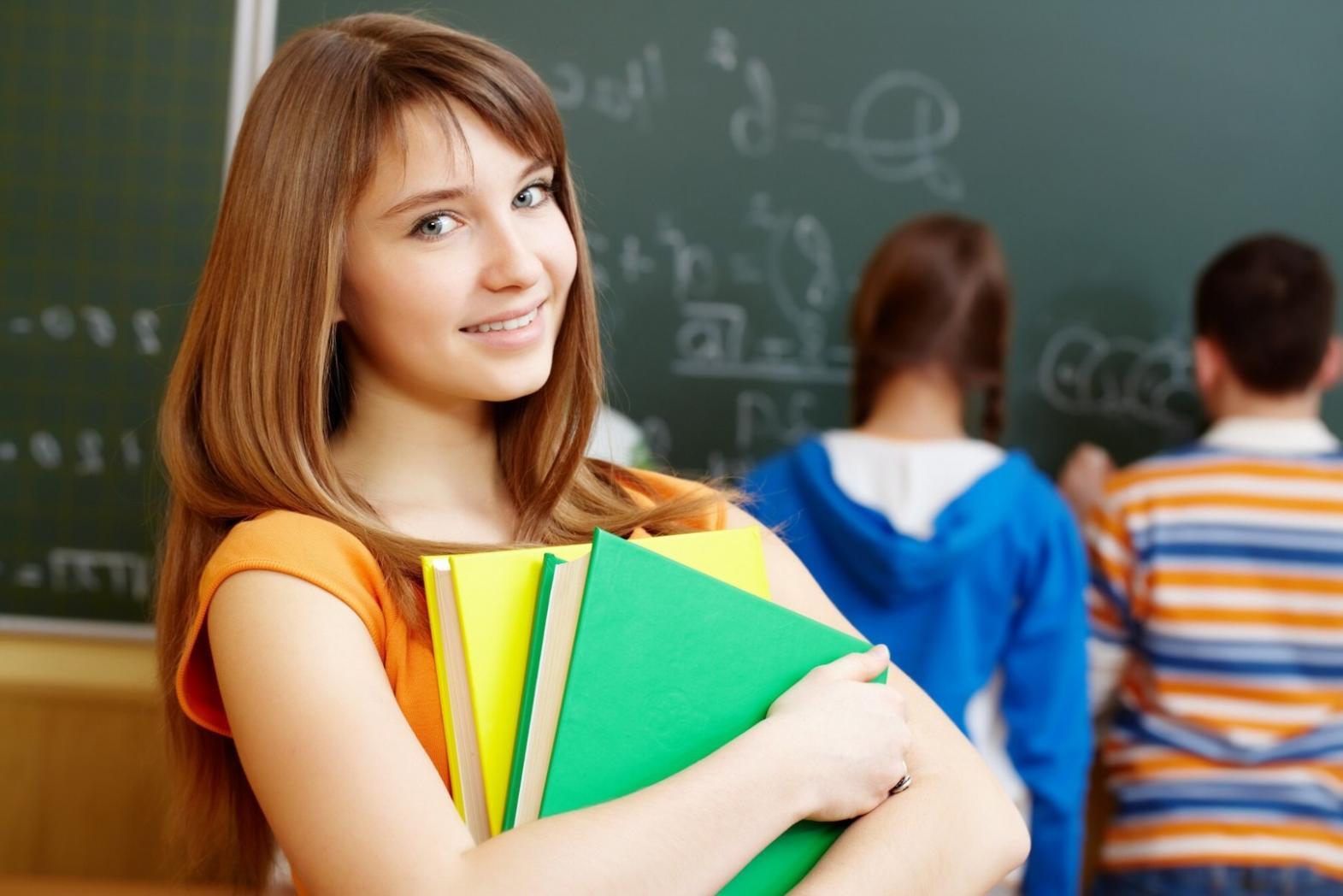 Professionelle Finanzberatung in modernem Büro